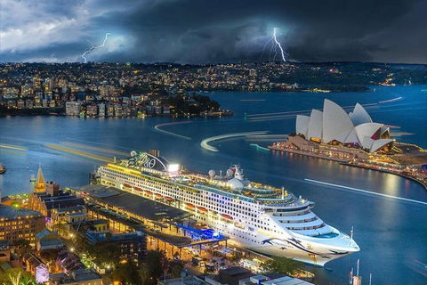 Swann Transfers - Mini Bus Chauffeur Services - Perisher Accommodation 5
