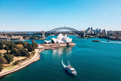 Private & Fully Guided 4-day Sydney Tour Package - Perisher Accommodation 0
