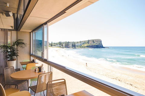 Sydney Beachside Experience With Optional Upgrade To Include A Bottle Of Wine - Perisher Accommodation 0