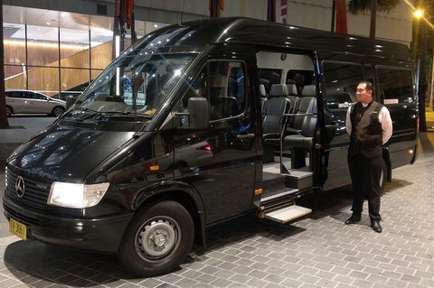 Limousine Services In Sydney Australia - Mercedes S Class And Sprinter 12seater - Perisher Accommodation 27