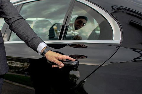 Sydney Airport (SYD) To Hotel To Airport - City Private Transfer - Perisher Accommodation 2