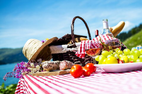 Sydney Harbour Picnic Experience - Perisher Accommodation 3