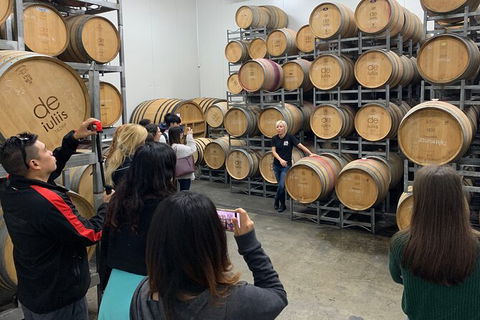 Hunter Valley Small Group Wine, Gin, Cheese & Chocolate Tour - Perisher Accommodation 8