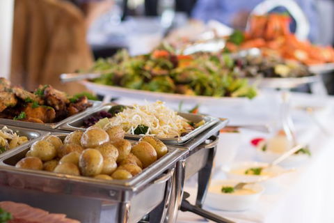 Lunch Christmas Party! Nov&Dec! - Perisher Accommodation 3