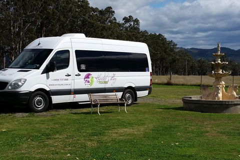 Hunter Valley Exclusive Kangaroo And Wine Tasting Experience - Perisher Accommodation 5