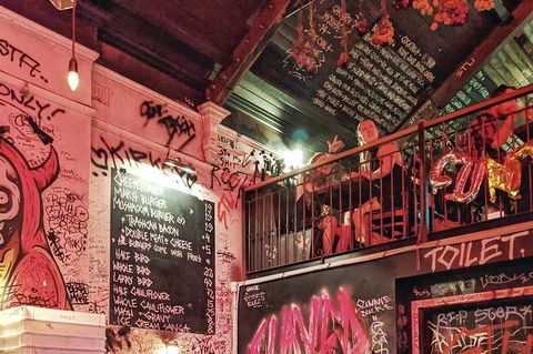 3 Hours Street Art Walking Tour In Newtown With Food Tasting - Perisher Accommodation 4