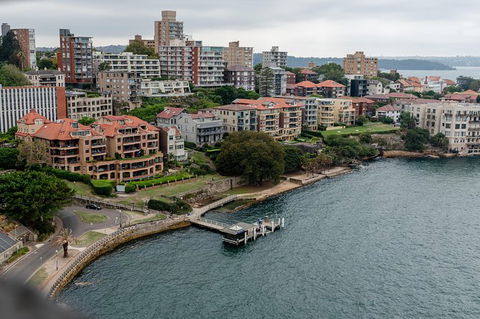 Lonely Planet: Highlights & Hidden Gems Of Sydney With A Local Guide - Perisher Accommodation 5