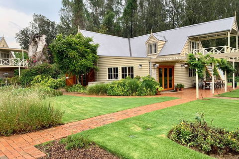 Hunter Valley Wine Tasting All Inclusive Private Bus Tour From Sydney - Perisher Accommodation 1