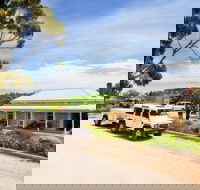 Two Hands Wines 'Flagship Vineyard Experience' - Perisher Accommodation
