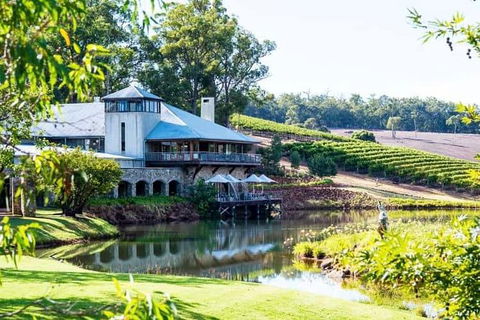 Romance Cruise + Scenic Tour + Beer Tasting + 3 Course Lunch + Hamper - Perisher Accommodation 4