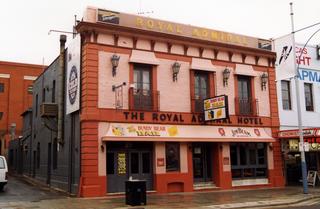 The Dog & Duck Ale House - Perisher Accommodation 0