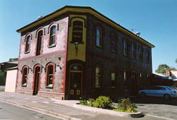 Earl Of Leicester Hotel - Perisher Accommodation 0