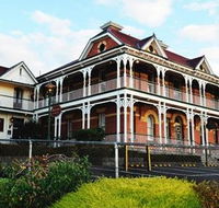 Old England Hotel - Perisher Accommodation