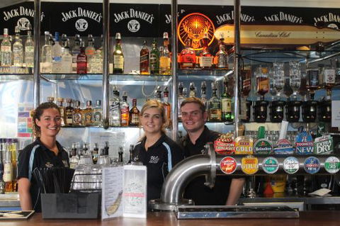PAUL'S SEAFOOD ON GOUGER - Perisher Accommodation 2