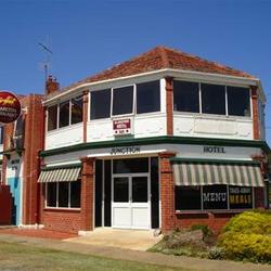 Allansford Hotel - Perisher Accommodation 0