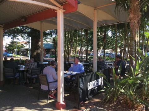Noosa Golf Club - Perisher Accommodation 3