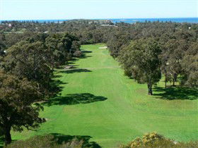 Victor Harbor Golf Club - Perisher Accommodation 0