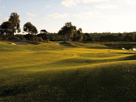 McCracken Country Club Golf Course - Perisher Accommodation 0