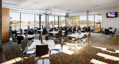 Pelican Waters Tavern - Perisher Accommodation 1