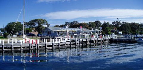 Metung Hotel - Perisher Accommodation 0