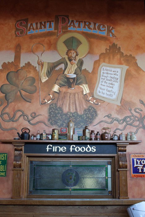 PJ Gallagher's Irish Pub Enfield - Perisher Accommodation 4