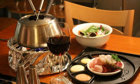 CJ's French Fondue Restaurant - Perisher Accommodation 1