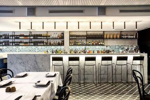 Zahli Modern Middle Eastern Restaurant - Perisher Accommodation 4
