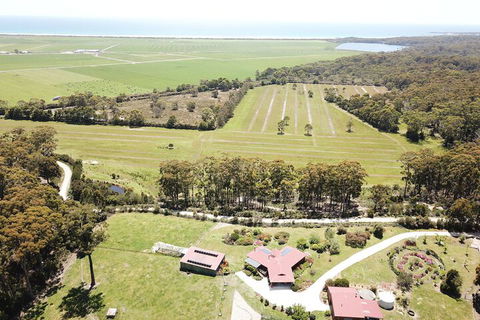 Eagles Roost Farmstay B & B - Perisher Accommodation 1