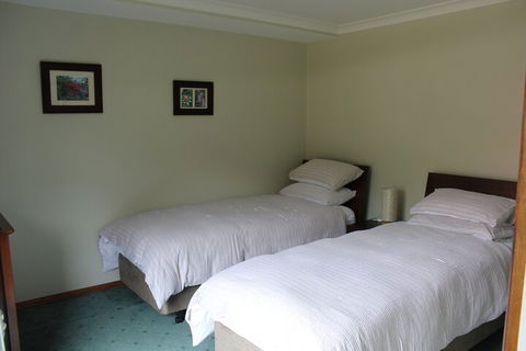 Eagles Roost Farmstay B & B - Perisher Accommodation 3