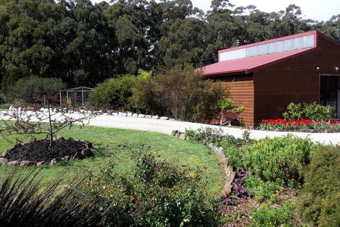 Eagles Roost Farmstay B & B - Perisher Accommodation 6