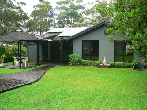 Waterfront Jervis Bay Escape Cooinda - Perisher Accommodation 2