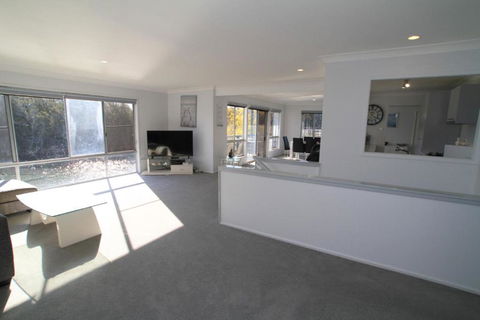 Lagoon Riverside Retreat - Perisher Accommodation 5