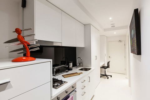 CLARK, 1BDR Melbourne Apartment - Perisher Accommodation 4