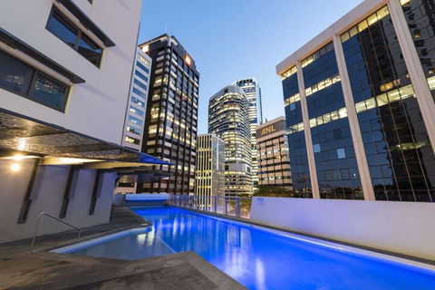CBD African Charm, Story Bridge & River Views - Perisher Accommodation 1