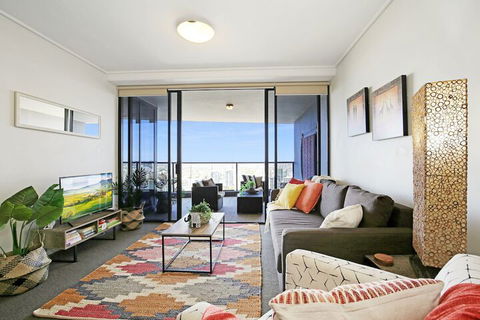 CBD African Charm, Story Bridge & River Views - Perisher Accommodation 3