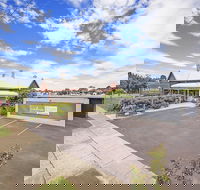 Hamilton Lakeside Motel - Perisher Accommodation