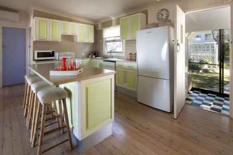 Kirbys Berrara Beach House - Perisher Accommodation 5