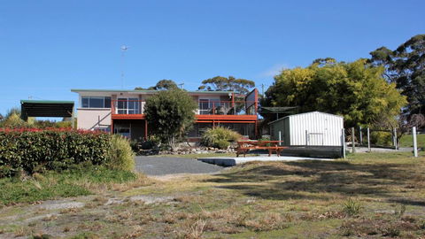 BAY Of FIRES SEACHANGE Ocean Frontage - Perisher Accommodation 6