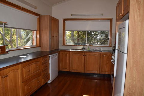 Tranquillity Beach House - Perisher Accommodation 6