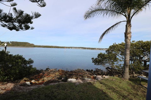 Waterfront Cottages - Perisher Accommodation 1