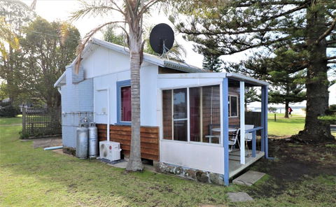 Waterfront Cottages - Perisher Accommodation 6