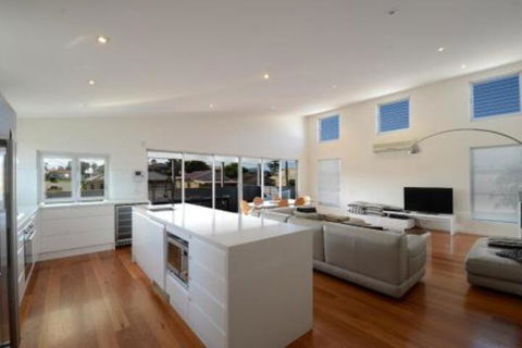 Dream Catcher Beach House Shellharbour - Perisher Accommodation 3