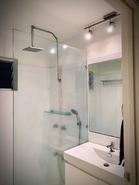 Holiday Rental Huge House With Beach Views - Perisher Accommodation 1