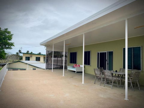 Holiday Rental Huge House With Beach Views - Perisher Accommodation 4