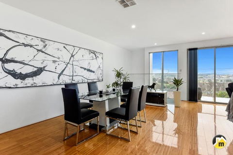 BENGALEE EXECUTIVE TOWNHOUSE MODERN & STYLISH - Perisher Accommodation 4