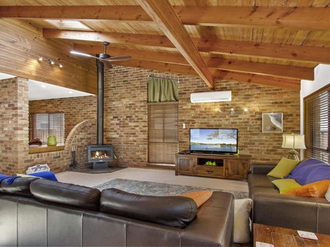 Lumina Luxury Comfort & Lots Of Style - Perisher Accommodation 6