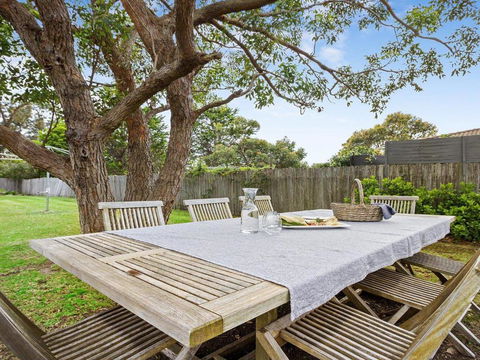 Sea Bird Close To Beach Shops & Cafes - Perisher Accommodation 1