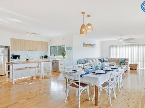 Sienna By The Sea Spacious Coastal Getaway - Perisher Accommodation 4