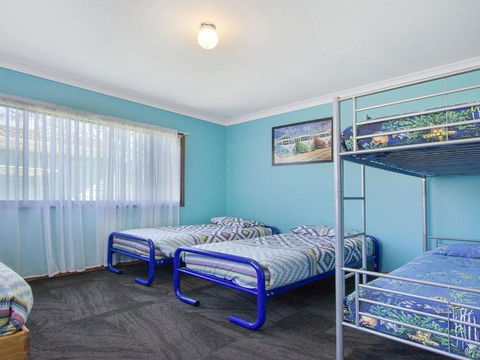 Soundwaves Games Room With Table Tennis - Perisher Accommodation 6