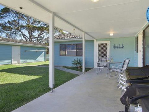 Soundwaves Games Room With Table Tennis - Perisher Accommodation 3